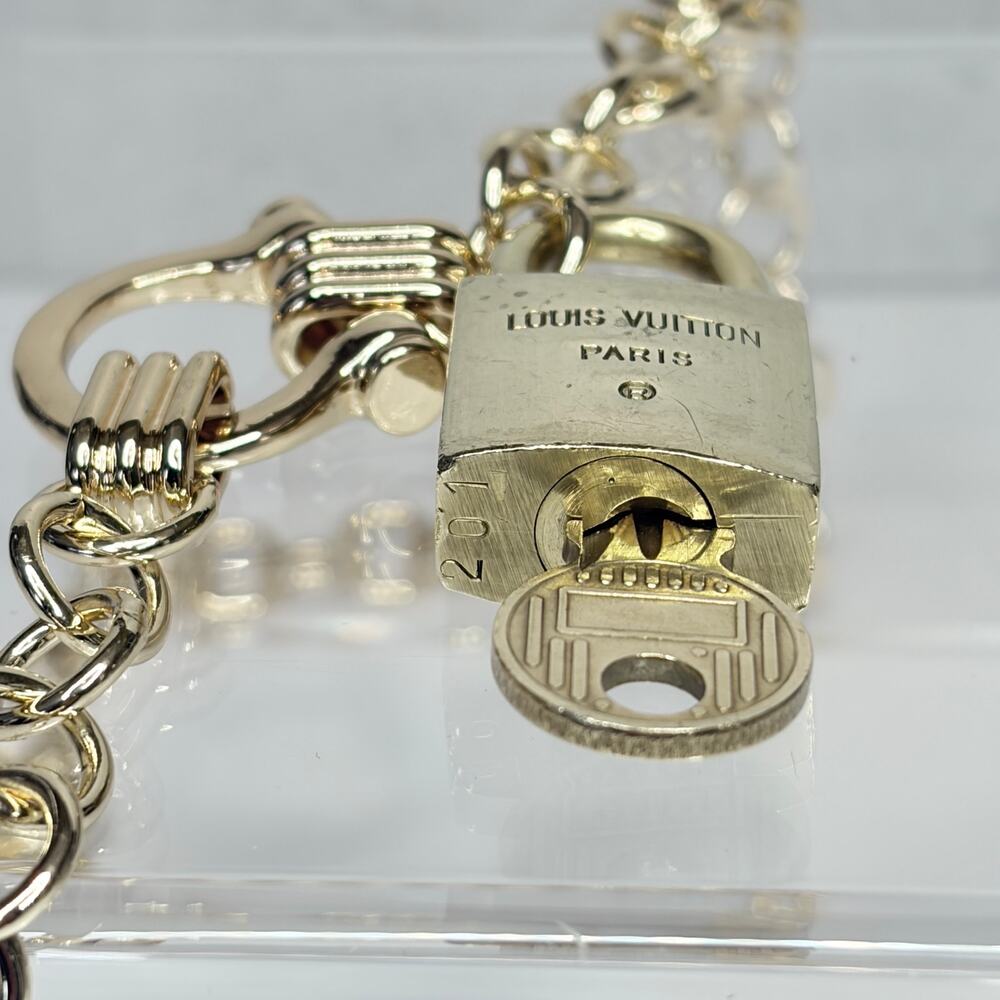 Louis Vuitton Lock & Key #201 w/a Gold Chain Necklace 16 Inch Shackle Clasp - Picture 9 of 9